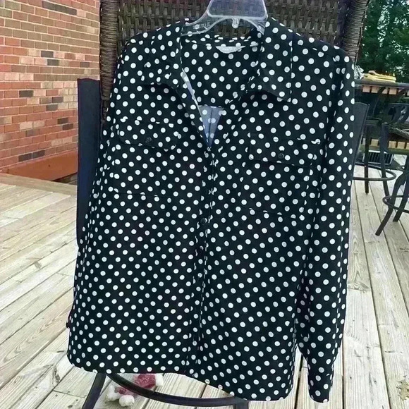 Women’s Classic black and white polka dot long sleeved blouse size extra large - Picture 4 of 8